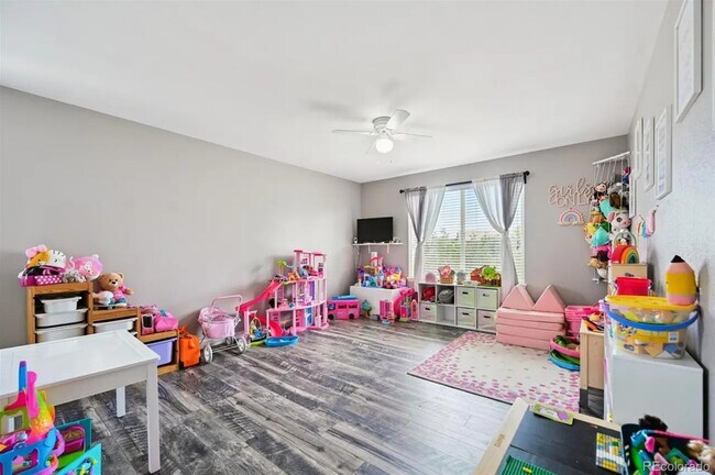 Building Photo - 24798 E Wyoming Pl