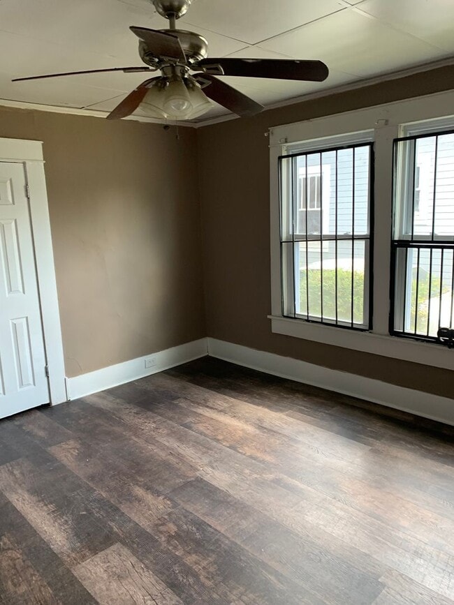 Building Photo - Newly Renovated Home Fairfield/ Ensley Area