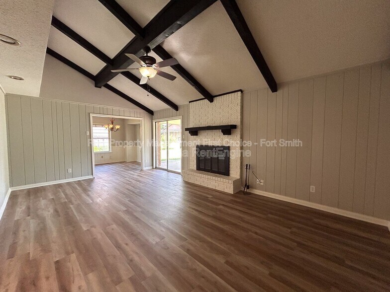 Building Photo - 1406 Strozier Ct