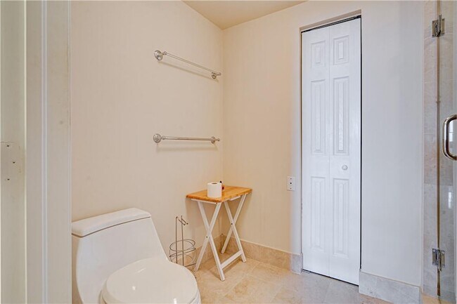 Building Photo - 3200 N Ocean Blvd