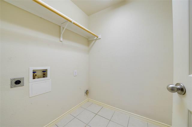 Building Photo - 9724 Water Tree Dr