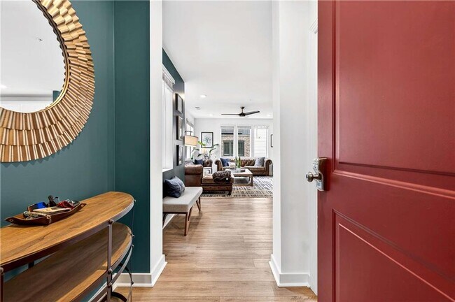 Building Photo - 377 Grant Cir SE