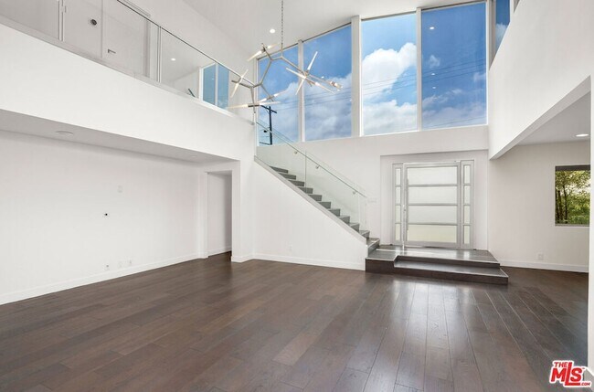 Building Photo - 12041 Huston St