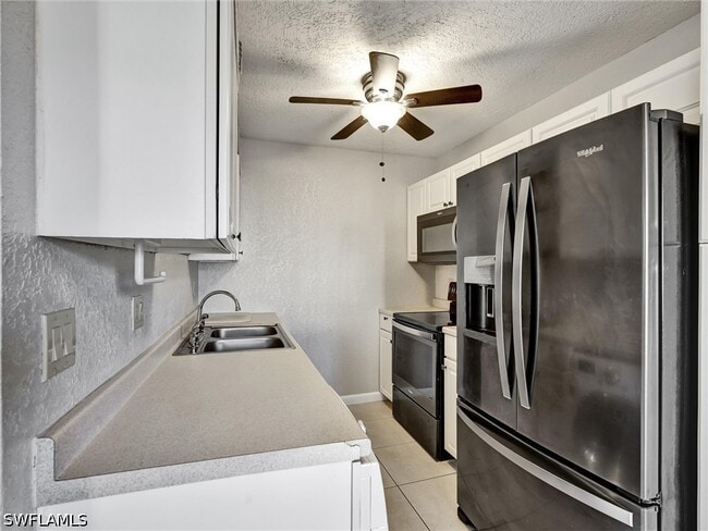 Building Photo - 4621 Bayshore Dr