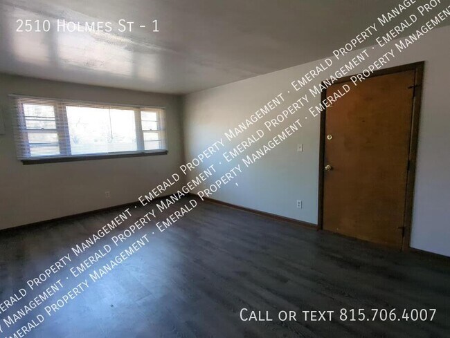 Building Photo - 2510 Holmes St