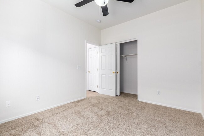 Building Photo - 12520 W Monterosa St