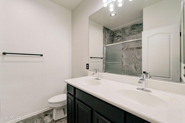 Building Photo - 1157 W Mesquite St