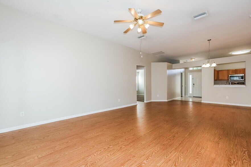 Building Photo - 12408 Tree Pointe Ct
