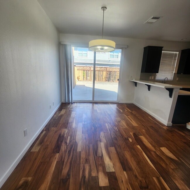 Building Photo - 2316 Dancing Penny Way