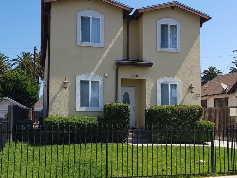 Building Photo - 1719 W 39th Pl