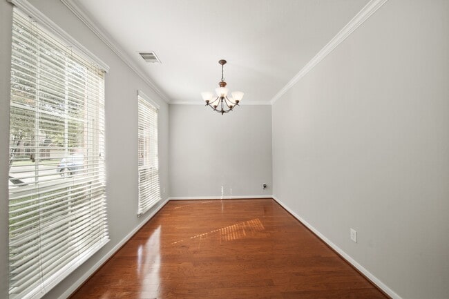 Building Photo - 24430 Silverton Valley Ln