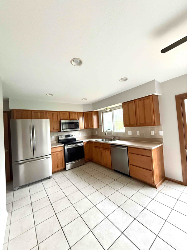 Building Photo - 101 Barry Knoll Dr