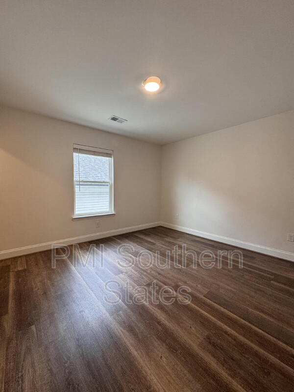Building Photo - 6 Solis Ct