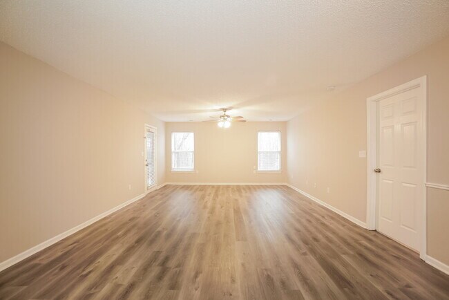 Building Photo - 15316 Wolf Run Ct