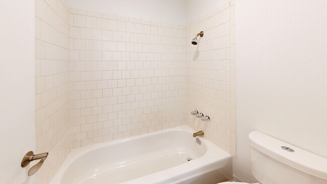 Building Photo - 415 Ignacio Blvd