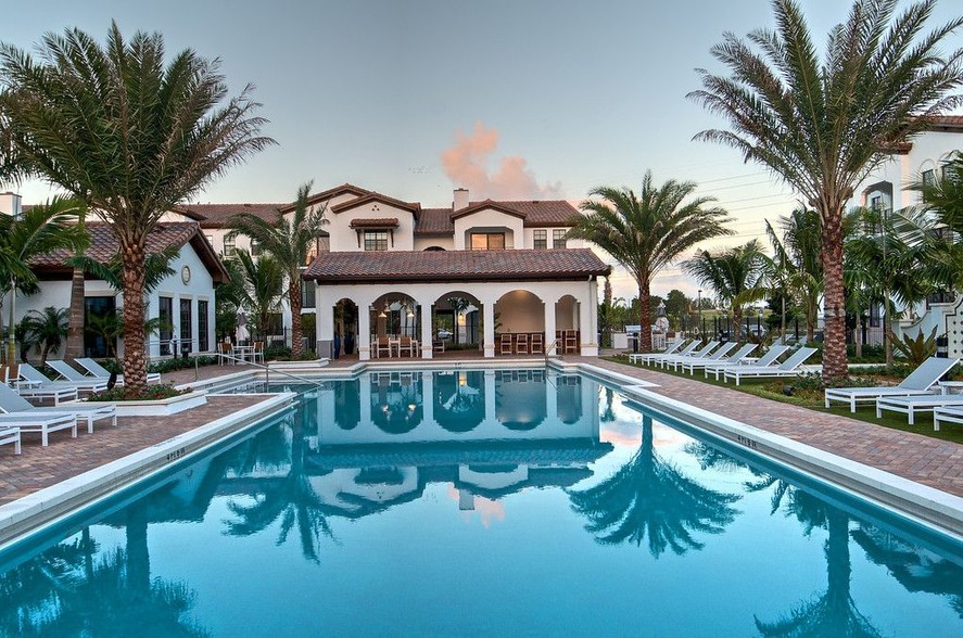 Resort Style Pool with Cabanas - Atlantico at Miramar