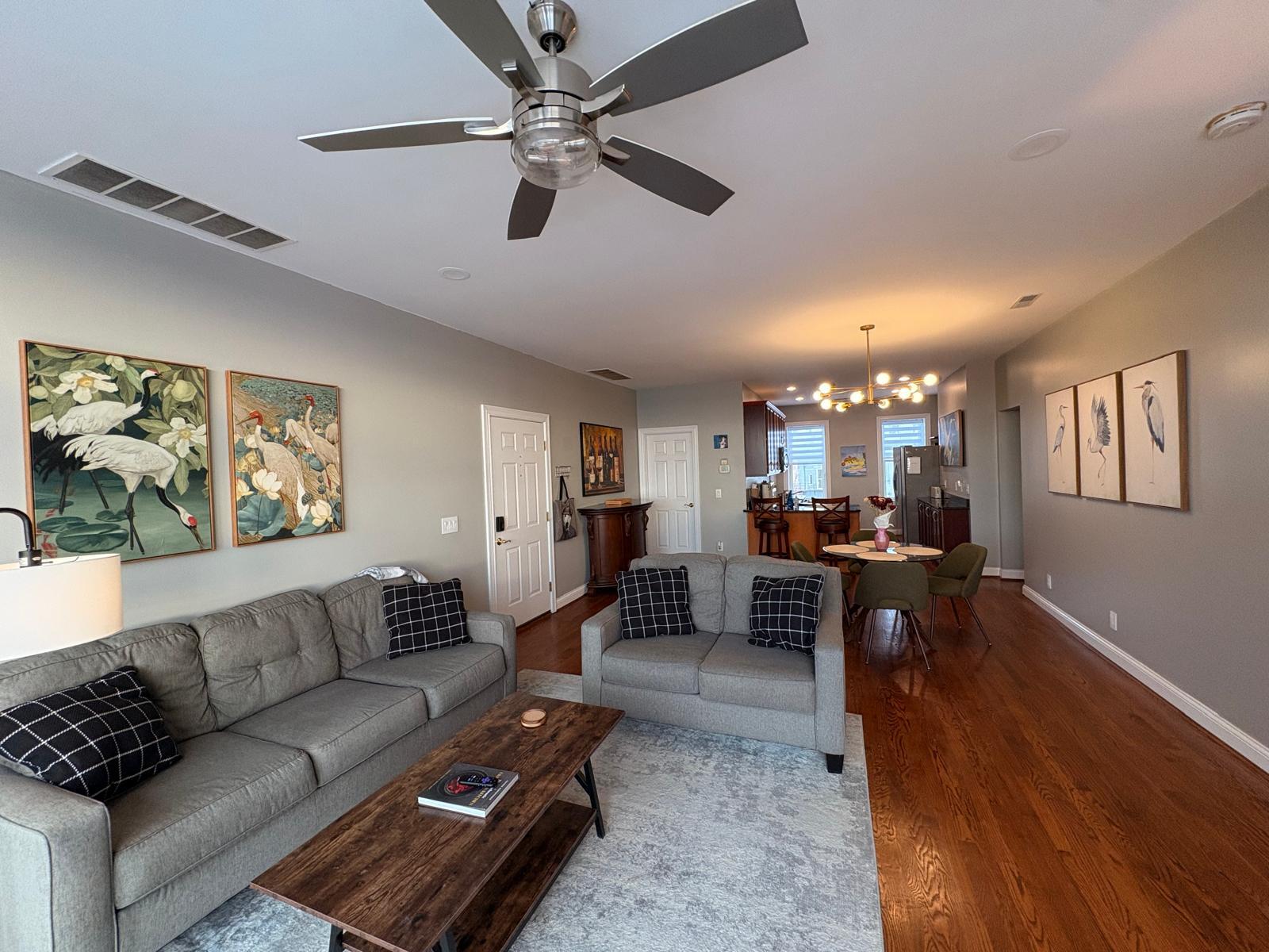 Living room - 1925 Auburn Ave