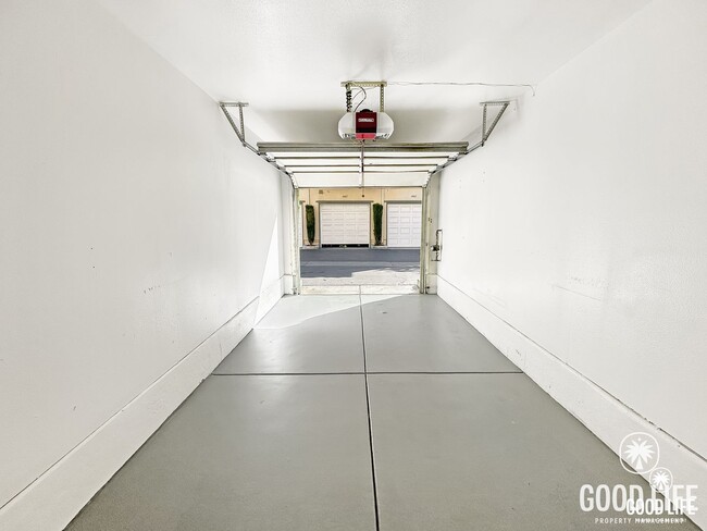 Building Photo - Luxury 3-Level Residence | Designer Remodel in San Diego