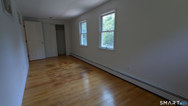 Building Photo - 117 N Taylor Ave