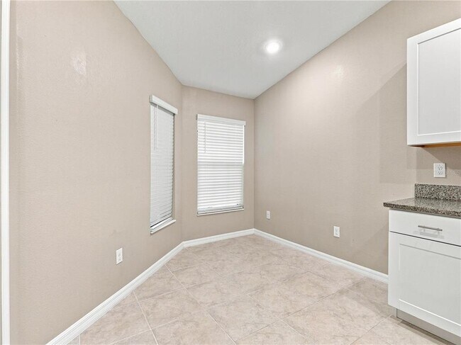 Building Photo - 13432 Crest Lake Dr