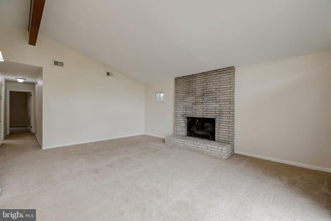 Building Photo - 10901 Haislip Ln