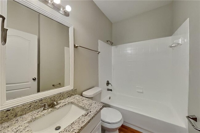 Building Photo - 3930 Summit Gate Dr