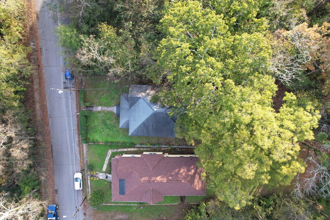 Building Photo - 4405 Grand Ave