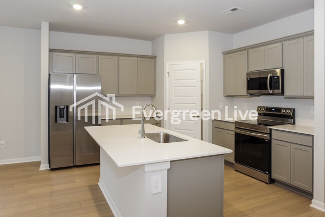 Building Photo - 16670 Maggie Ct