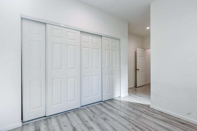 Building Photo - Private Yard Living with Modern Comfort in Costa Mesa