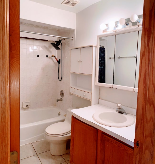 Building Photo - 1541 W 33rd St