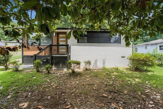 Building Photo - 2353 Clarissa Dr NW