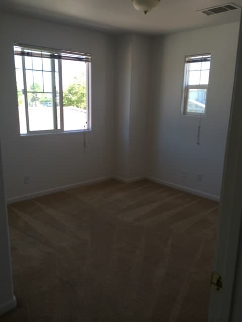 Building Photo - 2328 S Fallbrook Dr