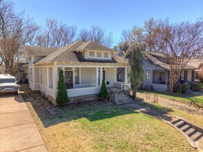 Building Photo - Rent reduced! Move-in special - 1/2 off Fi...