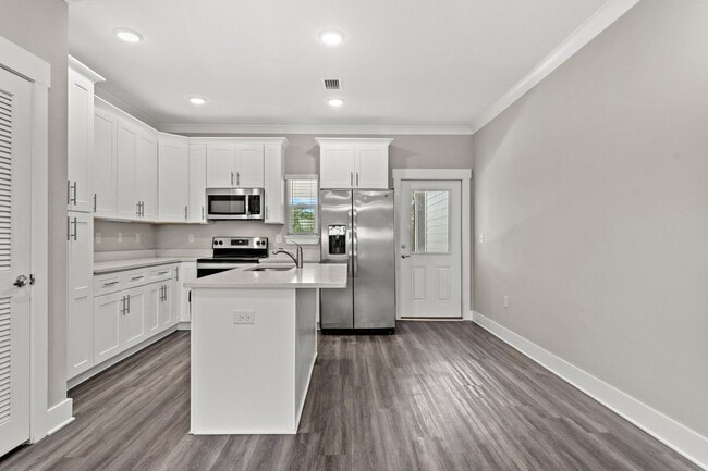 Building Photo - 259 N Sand Palm Rd