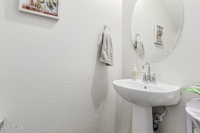 Building Photo - 17478 W Paraiso Ln