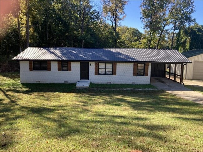Primary Photo - 106 Ridgewood Dr