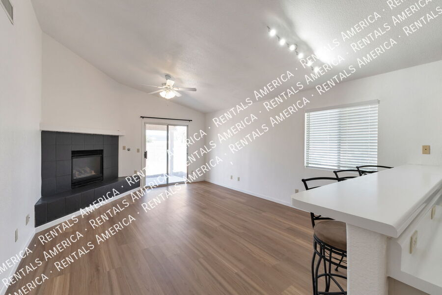 Building Photo - 8668 S Desert Dove Dr