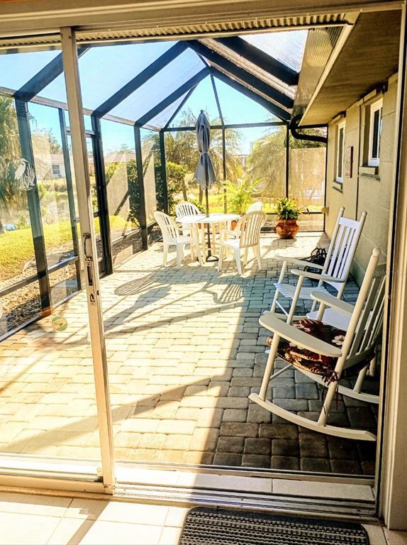 Building Photo - 1335 Cambridge Dr