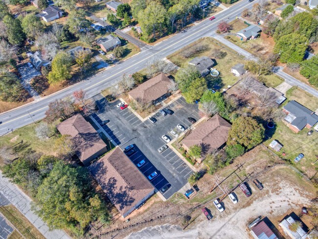 Building Photo - 1318 E Durst Ave