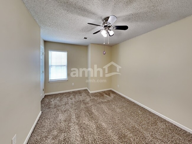 Building Photo - 4476 High Gate Ct NW