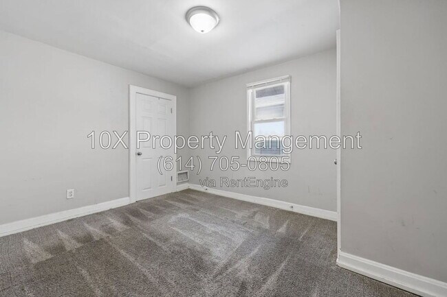 Building Photo - 1088 Siebert St
