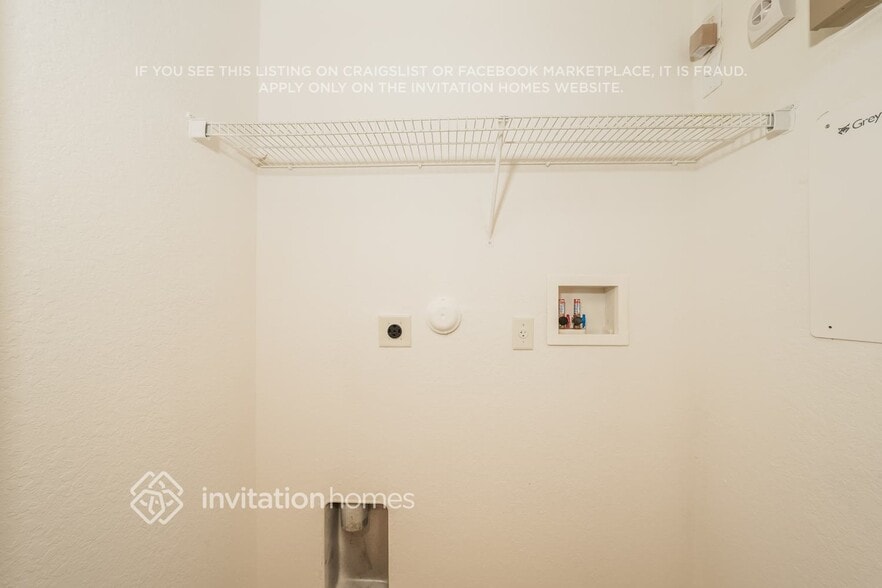 Building Photo - 5958 London Ln