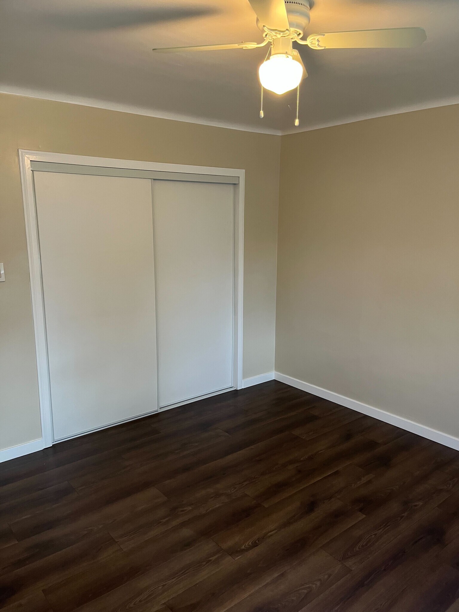 Building Photo - 10408 McNerney Ave