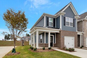 Building Photo - UPGRADED 3 BD 3 BATH MURFREESBORO TOWNHOME IN RIVER LANDING