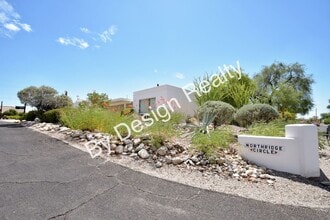 Building Photo - 55+ Townhome for Rent - Spacious 3BR/2BA w...