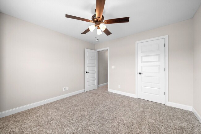 Building Photo - 217 Wexford Wy