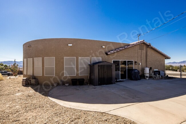 Building Photo - FURNISHED WITH INDOOR POOL