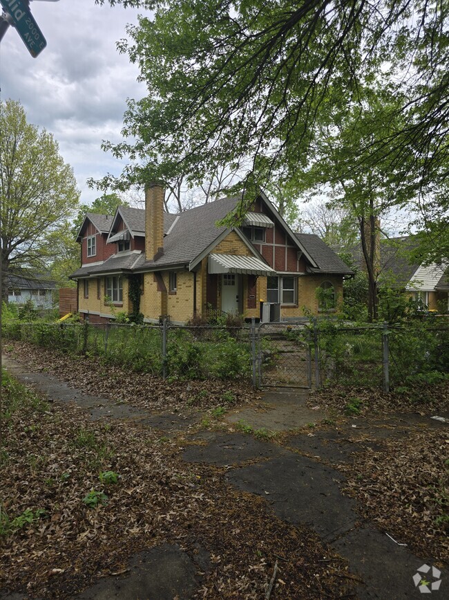 Building Photo - 5601 Euclid Ave