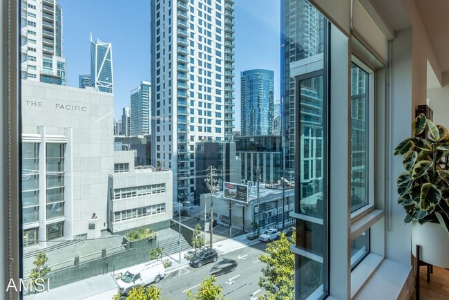 Building Photo - 3 br, 2.5 bath House - 489 Harrison Street...