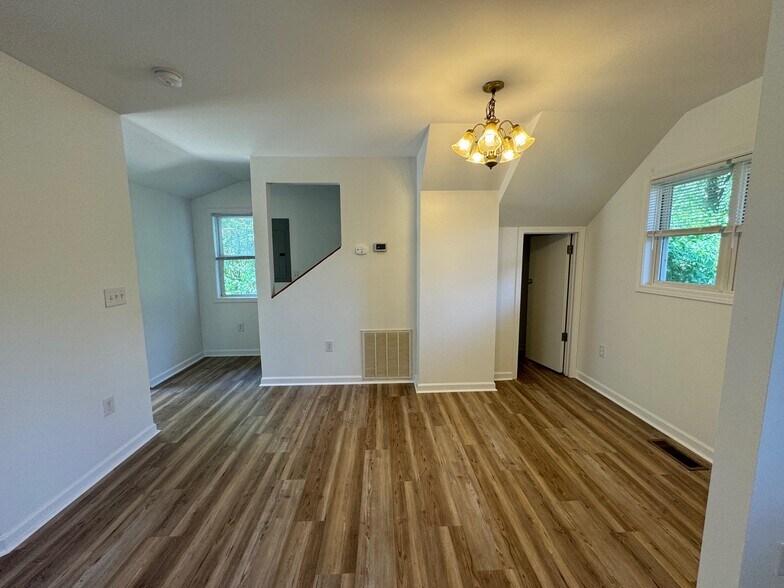 Building Photo - 74 Deaver St